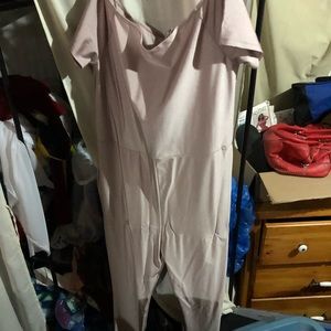 Off-shoulder romper jumpsuit Pearl light pink stretch short sleeve full legs